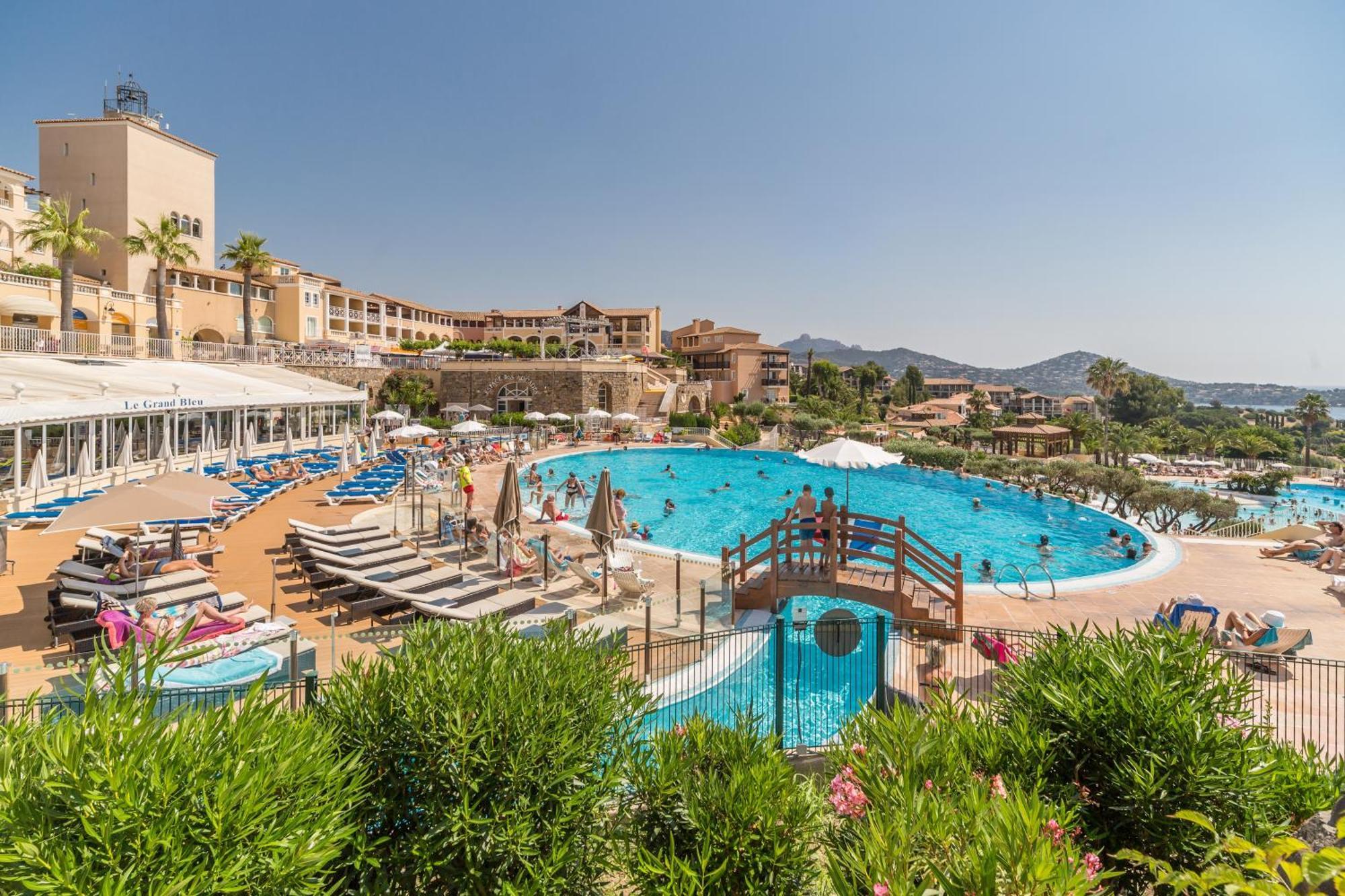 Hotel De L'Esterel Pierre & Vacances Saint-Raphaël Esterno foto
