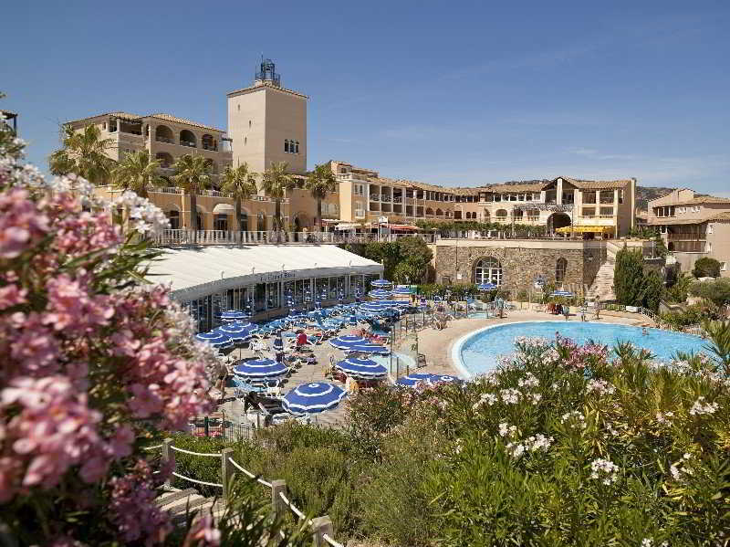 Hotel De L'Esterel Pierre & Vacances Saint-Raphaël Esterno foto