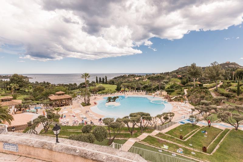 Hotel De L'Esterel Pierre & Vacances Saint-Raphaël Esterno foto